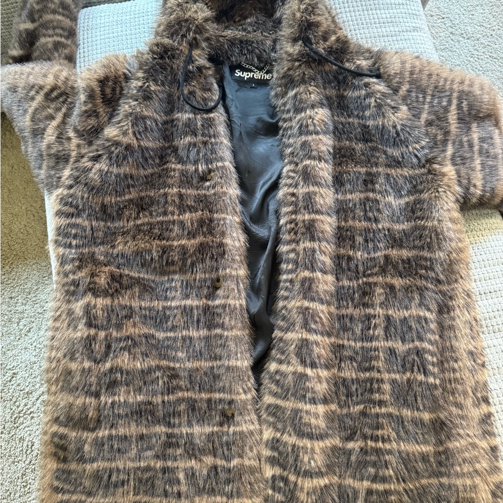 Supreme Faux Fur Coat (L)